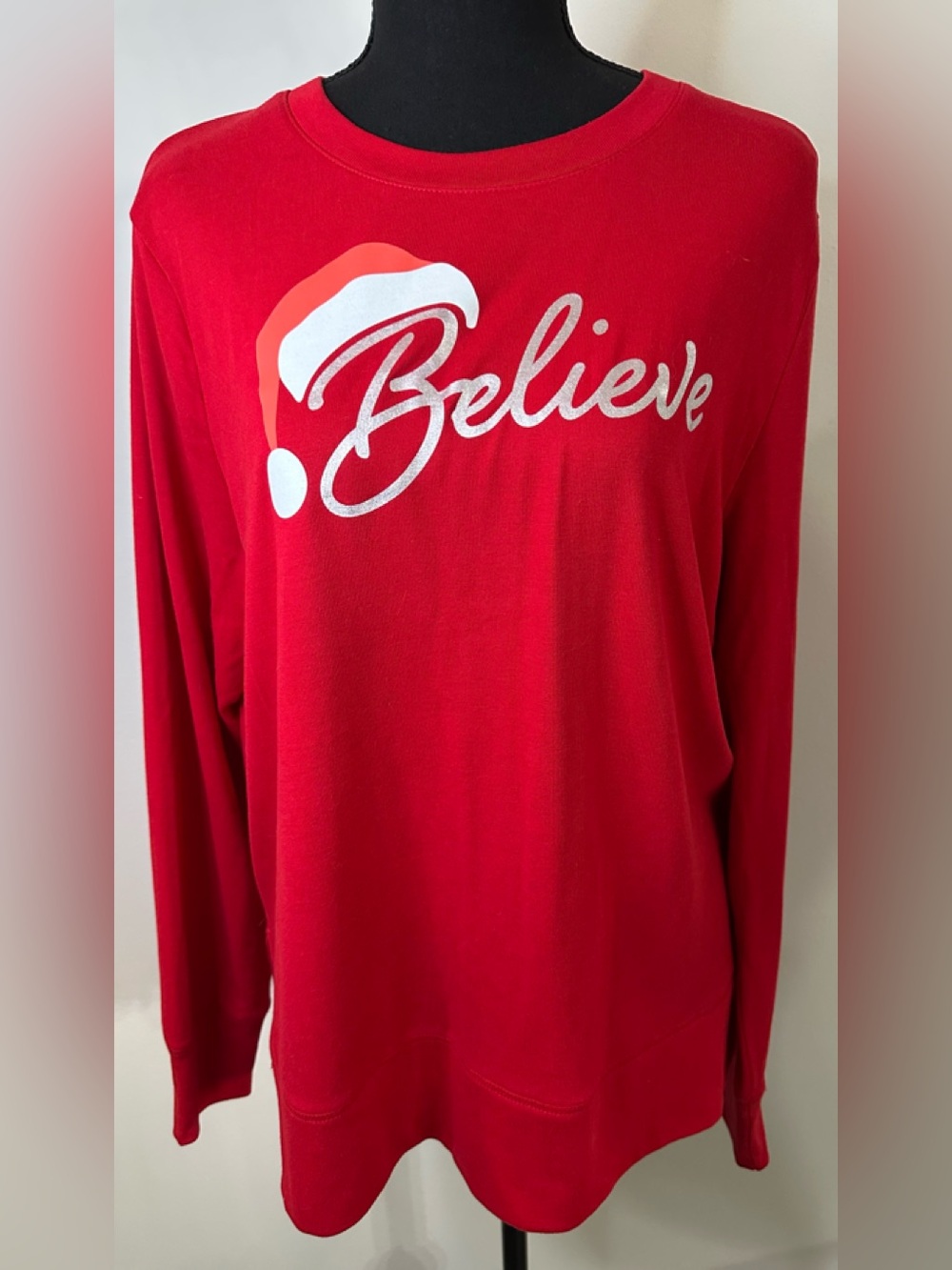 Holiday Time Red "Believe" Crewneck Lightweight Sweatshirt - Size L